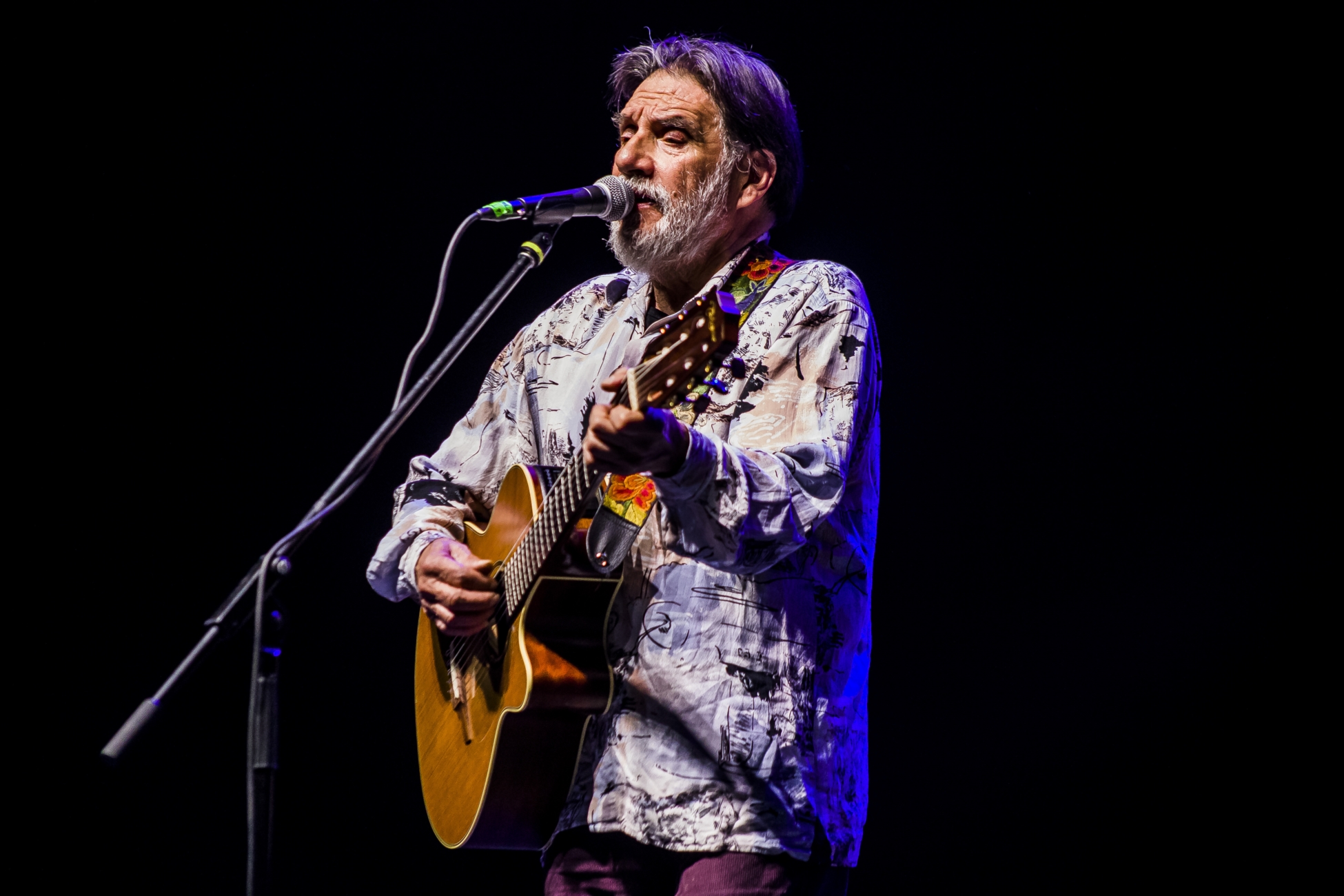 SOL Y LLUVIA – LA RAZON DE CANTAR