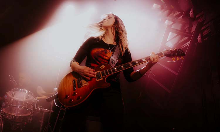 CLER CANIFRU – SANTA CLARITA