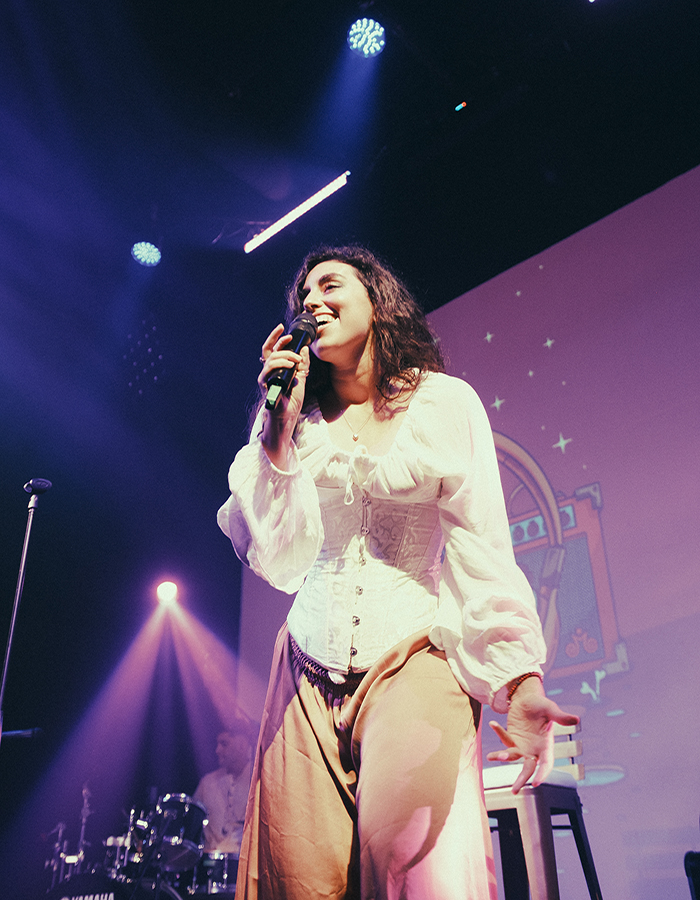 MONTSE & THEA WANG EN MATUCANA