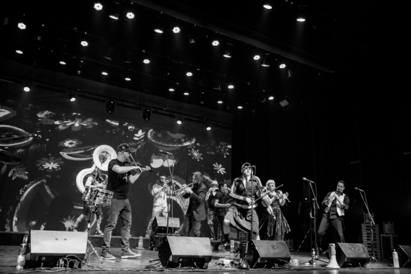 Lemon Bucket Orkestra – Festival Músicas del Mundo